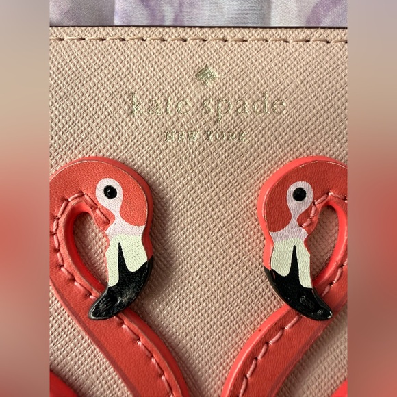 Kate Spade By The Pool Flamingo Adalyn Wallet - Picture 4 of 16
